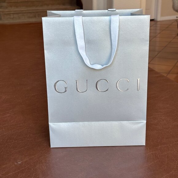 Gucci Silver Paper Shopping Bag with Ribbon - Picture 3 of 12